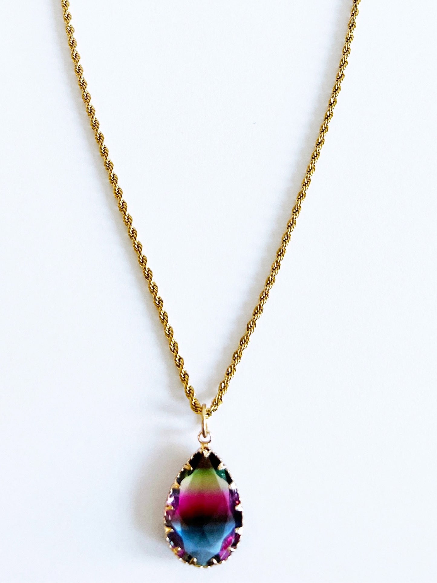 18k Gold Tear Drop Chain
